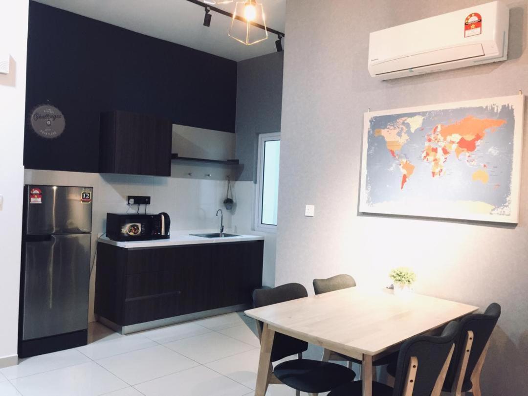 Ezhome Mesahill Nilai Exterior foto
